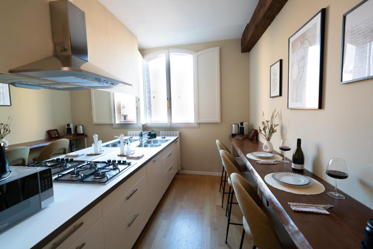 Piazza Santo Stefano Con Vista Apartment Bologna Ngoại thất bức ảnh